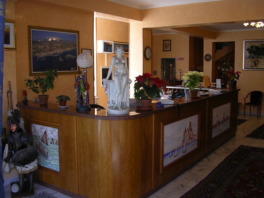 Hotel Malavoglia Aci Castello Luaran gambar